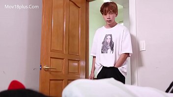 Gadis Korea Dan Cowok Seusia Beradegan Panas