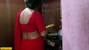 Indo Stepmom Panas Bercinta Dengan Anak Tiri! Video Viral Buatan Rumah