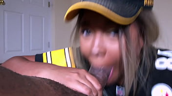 Steelers Juara Musim Ini, Aku Rayakan Dengan Memberikan Hadiah Spesial
