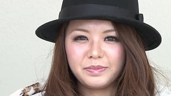 Istri Cantik Jepang Debut Di Film Dewasa Pertamanya