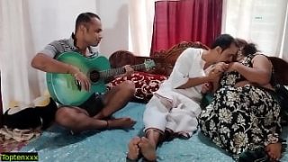 Istri Desa India Bercinta Di Depan Suami! Video Seks Viral