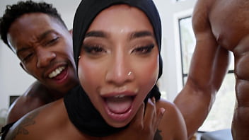 Yasmina Khan Jadi Korban Aksi Brutal Teman Kakaknya