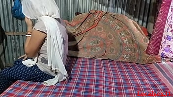 Istri Muslim Digoda Cowok Hindu Di Rumah