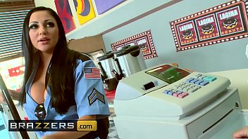Seksi Dalam Seragam – Audrey Bitoni, Honey White, Johnny Sins – Boston Cream – Brazzers