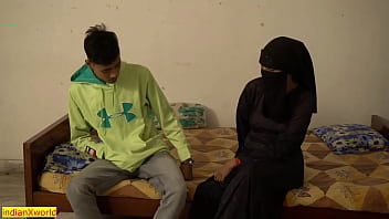 Istri Pakai Hijab Digoda Teman Suami! Nikmatnya Bercinta Diam-diam