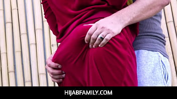 Arab Teen Wife Kira Perez Selingkuh Dengan Pelatih Pribadinya Saat Masih Berhijab