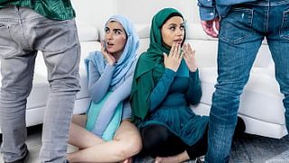 Empat Saudara Tiri Jelajahi Dunia Baru Tanpa Rasa Malu