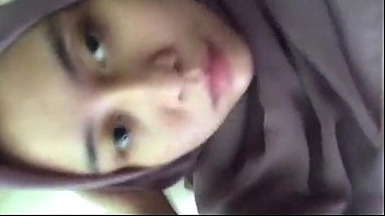 Hijab Stylish Untuk Wanita Karier