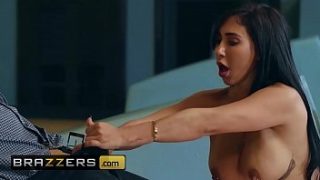 Valerie Kay & Sean Lawless – Seru Mencari Jodoh Di Arena Bowling – Brazzers