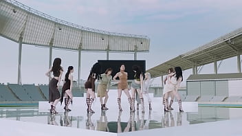 Twice – Hare Hare – Tonton Video Musiknya Sekarang!