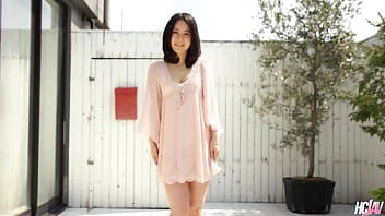 Gadis Jepang Ayumi Iwasa Diberi Penuh Sperma Di Vagina