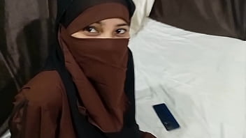 Muslim Kakak Tiba-tiba Buka Hijab Dan Ajak Adik Tiri Berhubungan Intim