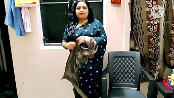 Bhabhi Panas Menggoda Tetangga Muda Dengan Aksi Seru