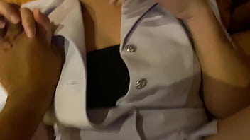 Ngesek Sama Temen Pake Baju Perawat, Ngentot Sampai Muncrat, Jeritannya Keras Banget