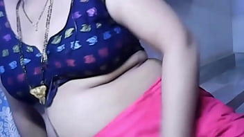 Desi Indian Bahuri Nikmati Sensasi Jari Di Vaginanya, Video Viral