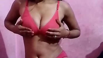 Janmashtami, Pacarku Memperlihatkan Video Mms Hot Dengan Terong Di Vagina