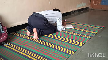 Gadis Kuliah Perawan Digoda Guru Les Privat.