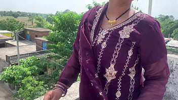 Bhabhi Bhojpuri Seksi Berbagi Kenikmatan Intim Dengan Audio Hindi