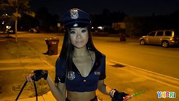 Vina Sky Rayakan Halloween Dengan Adrenalin Tinggi