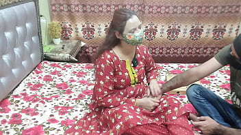 Pria Pengantar Pizza Digilir Ganas Dari Belakang Oleh Bhabhi Berbokong Besar