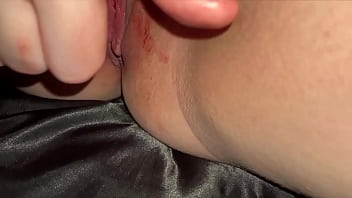 Gadis Arab 18 Tahun Di Los Angeles As Bereksperimen Dengan Masturbasi Pertama – Asmr Erotis