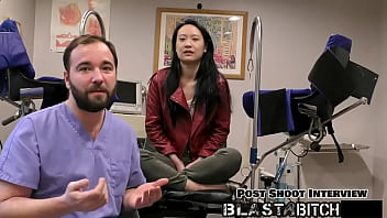 Payudara Zoe Lark Dibanjiri Sperma, Versi POV