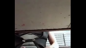 Menyembunyikan Kenikmatan Diri