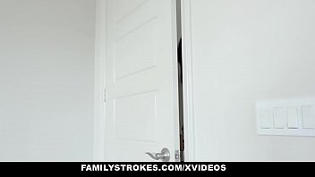 Familystrokes – Ibu Tiri Bayar Adik Tiri (karmen Santana) Untuk Bercinta Dengan Kakak Tiri