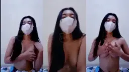 Payudara Mungil Aprilia Masih 19 Tahun