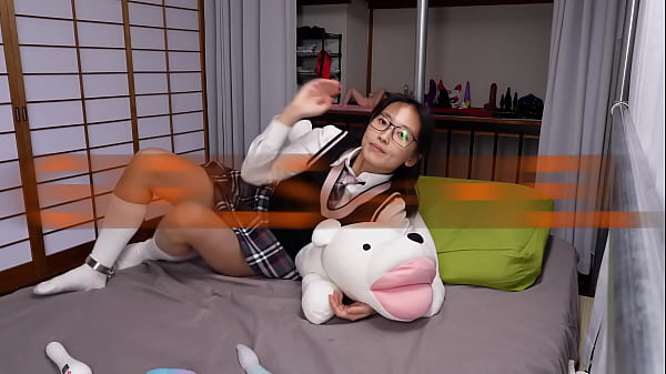 Gadis Jepang Patuh Meraih Klimaks Di Depan Kamera – Aksi Borgol Dan Sendiri