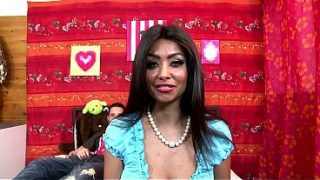 Ibu Latina Yang Menggoda