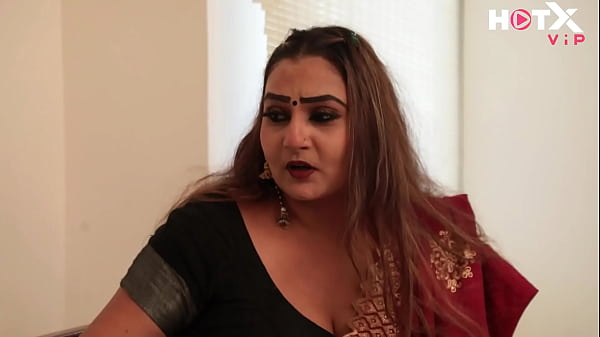 Ibu Tiri India Beraksi Dengan Penuh Gairah Bersama Pria Muda