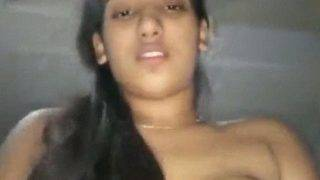 Bhabhi Manis Mengisap Kontol Dan Naik Ganas Pakai Kondom