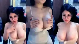 Feriosa Manis Pengen Diguyur Sperma Panas