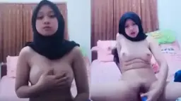 Goyang Hot Cewek Berhijab Pake Botol Parfum Bikin Heboh