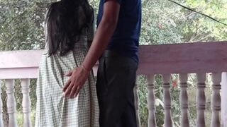 Guru Bejat Manja-memanjakan Murid Montoknya Di Rumah.