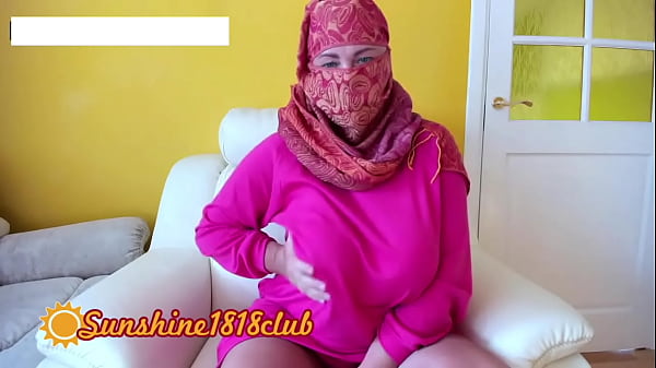 Nonton Cewek Arab Muslimah Pamer Body Live Webcam Jam 09.30