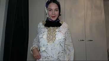 Pov – Ngewein Adik Tiri Muslimah Cantik Berhijab, Romantis Banget