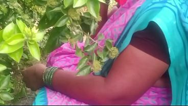 Bhabhi India Di Desa, Ngentot Di Luar Rumah, Bikin Basah Kuyup.