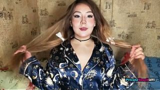 Cewek Russia Montok Paha Gede Colmek Pake Dildo Di Dalem Memek Sempit.