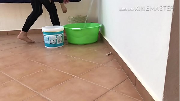 Hijab Bokong Kaki Bau Manis