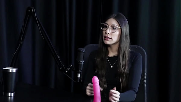Mama Gak Suka Nge-seks, Keluarga Dikunci Ketat, Bedanya Deep Throat Ala Melina Khalifa – Tonton Di Sheer/red