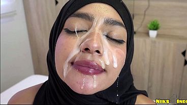 Bokep Jilbab Cewek Abg Digebukin Sampe Crot Di Muka