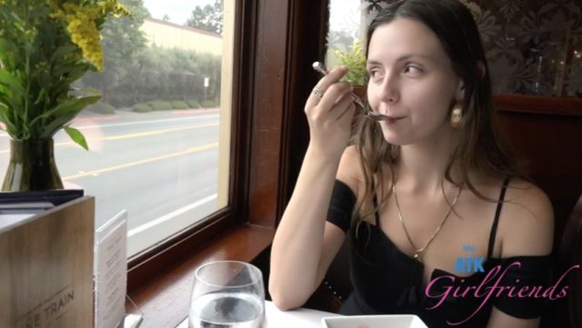 Atkgirlfriends – Serena Hill Norcal 2 Bagian 7, Nikmatin Gerakan Liarnya Yang Bikin Mendingin