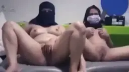 Dua Cewek Jilboobs Colmek Sampe Ngos-ngosan, Ahh Nikmatnya.