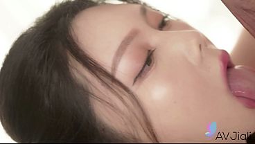 Ban Ban, Cewek China Seksi, Digebukin Keras Sampe Meraung.