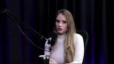 Orang-orang Di Keluarga Gak Ngerti Gue Lagi Ngapain – Naty Varga (moai Tv)