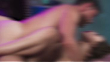 Brunet Rusia Berfishnets Nikmatin Kontol Gede Di Semua Posisi Erotik