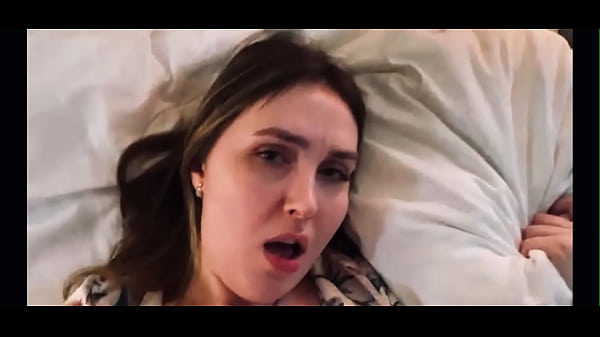 Liburan Seru Ibu Tiri Kesepian Sama Anak Tiri, Makin Panas Di Kamar.