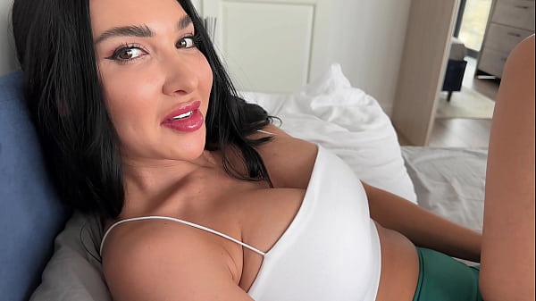 Nempel Ranjang Sama Step-sister Seksi, Terapi Keluarga Jadi Panas.